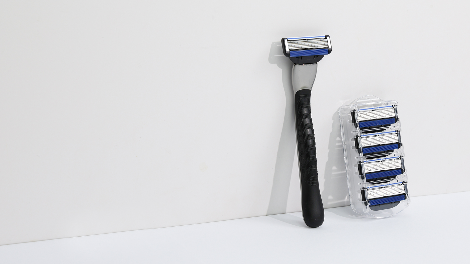 Premium Men's Razor Manufacturing